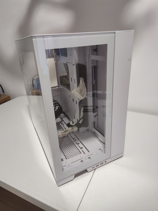 Caja PC Lian Li O11 Dynamic EVO Blanca