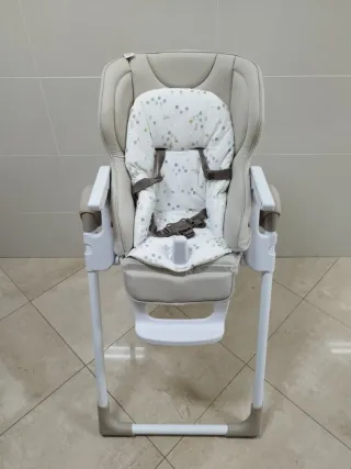 Trona Jane beige con cojín estampado