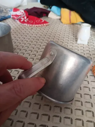 Jarras de aluminio vintage (2 unidades)