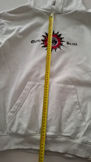 Sudadera Quiksilver con logo. Talla L niño. 11 año