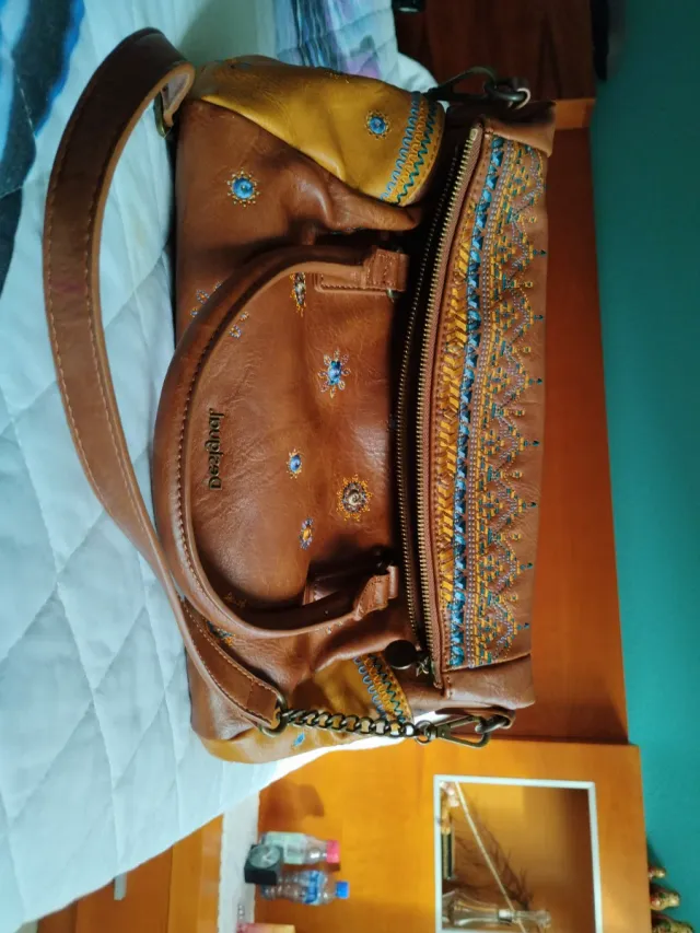 Bolso Desigual Marrón y Amarillo Casi Nuevo
