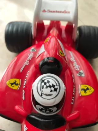 Coche radiocontrol Ferrari con mando Marca Chicco