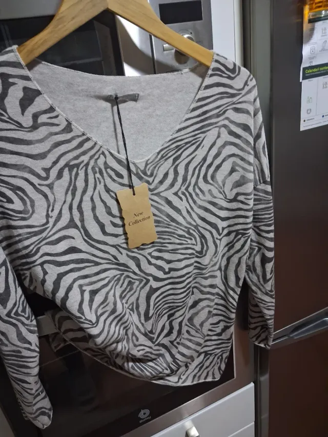 Jersey de lana con estampado cebra