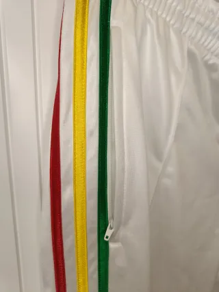 Pantalón Adidas Chile 62