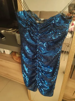 Vestido de fiesta azul brillante ZARA lentejuelas