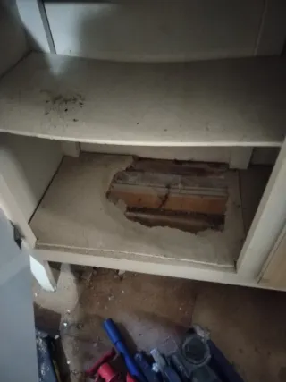 Alacena vintage madera y metal