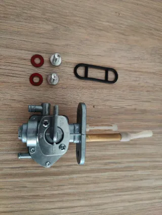 Grifo Gasolina Moto con membrana.