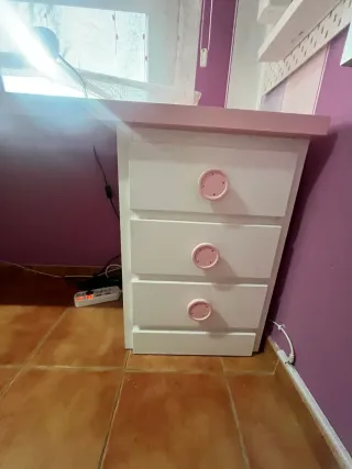 Scrivania per bambini rosa e bianca