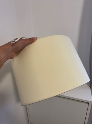 Lámpara de techo dormitorio beige