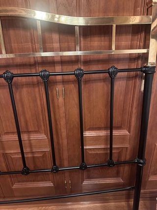 Cabecero latón y hierro forjado antiguo dorado