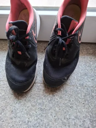 Zapatillas Nike Negras y Rosas