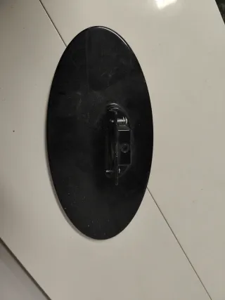 Peana para TV ovalada negra