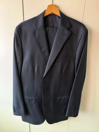 Traje de hombre azul