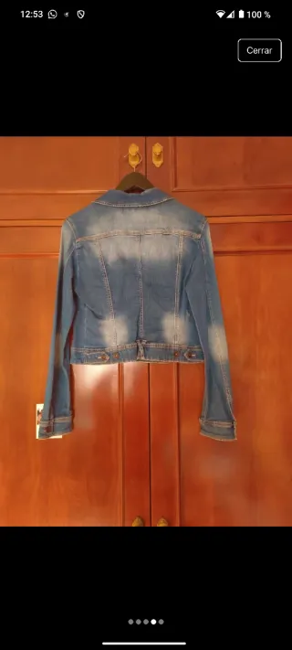 Chaqueta vaquera Stradivarius azul