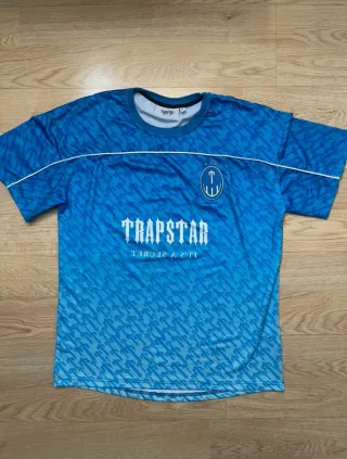 Camiseta Trapstar Azul y Blanca