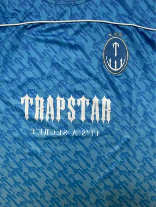 Camiseta Trapstar Azul y Blanca