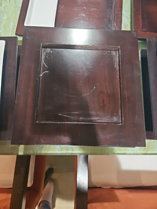 Plato cuadrado blanco con bajoplato