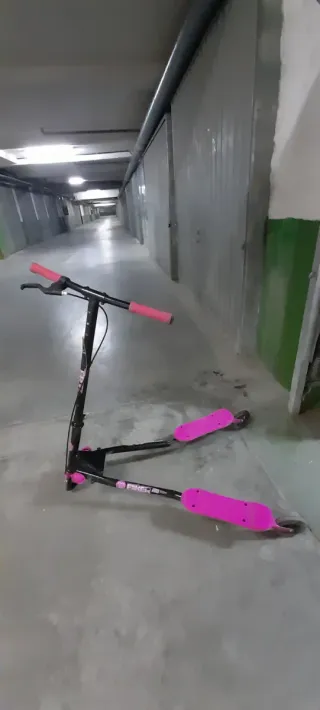 Patinete balancín rosa