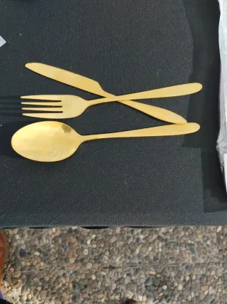 Cubiertos dorados con bolsa de regalo - Oferta