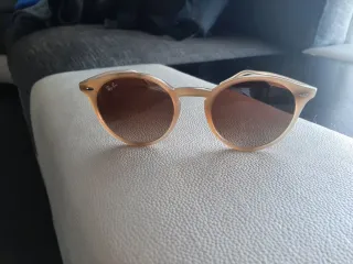 Gafas de sol Ray-Ban mujer beige