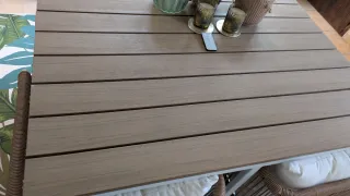 Mesa y 4 Sillas de Jardín con alfombra