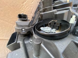 Faro Peugeot 1609697280