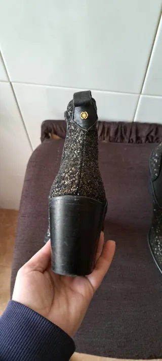 Botines Cuple Negros y Plateados