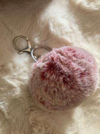 Conjunto Miya: Bolso y Cuello Pelo Rosa