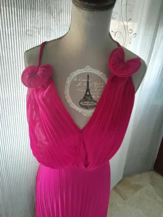 Vestido largo fiesta rosa falda plisada