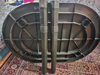 Tavolo pieghevole in plastica robusta