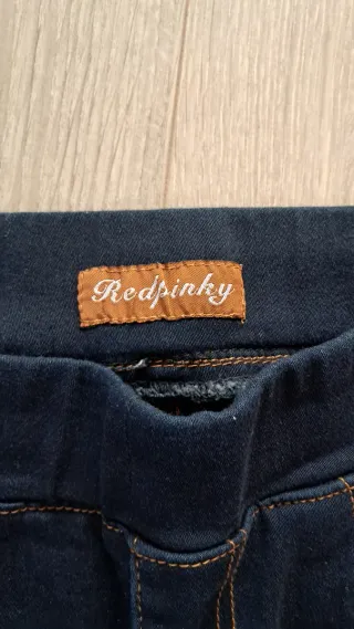 Pantalón vaquero pitillo oscuro