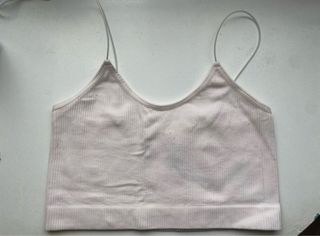 Top deportivo blanco