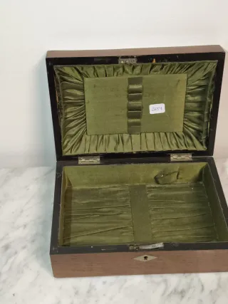 Caja antigua inglesa