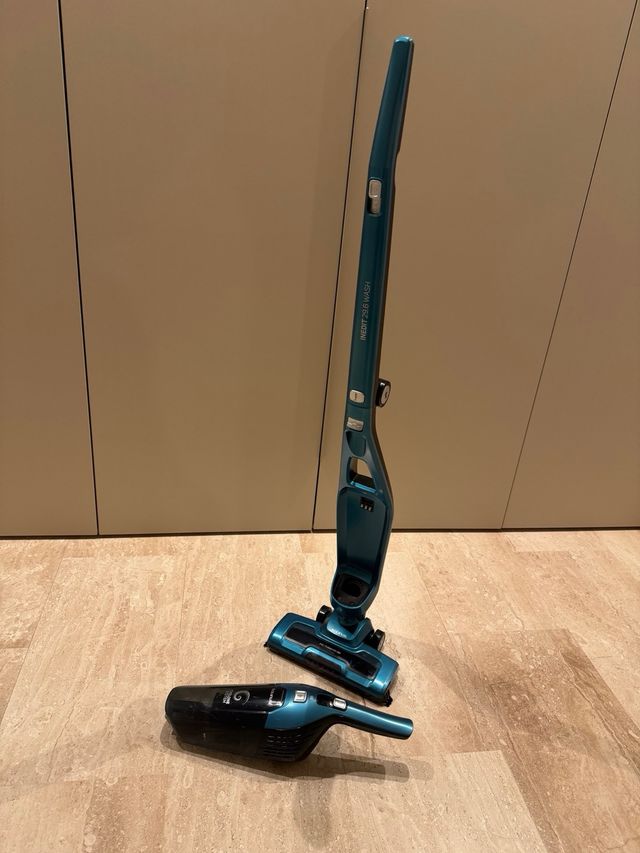 Aspirador escoba Taurus Inedit 29.6 Wash