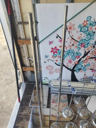 PERCHEROS Y ACCESORIOS PARA TIENDA DE ROPA