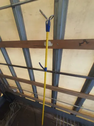 PERCHEROS Y ACCESORIOS PARA TIENDA DE ROPA