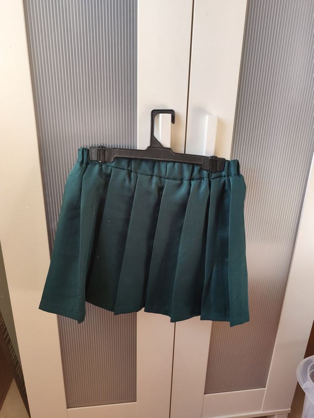 Cosplay MHA Chaqueta Gris y Corbata Roja con falda