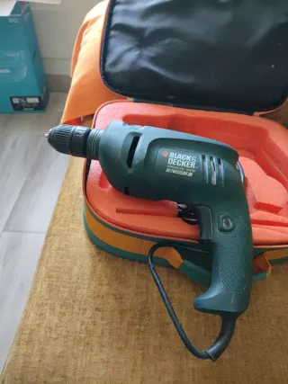 Taladro Eléctrico Black & Decker.