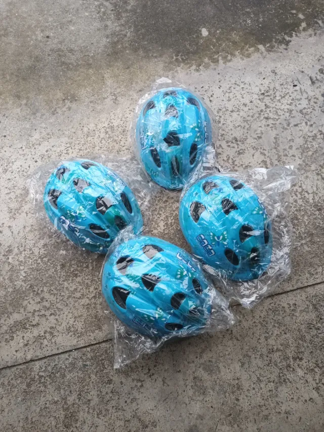 4 Cascos Bici Niño Talla M Nuevos