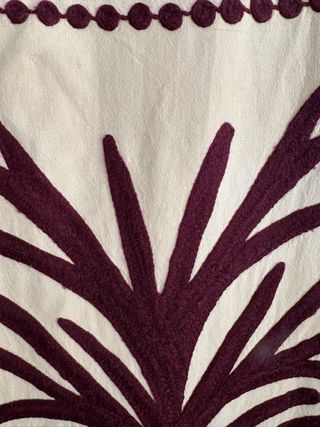 Falda midi The IQ Collection bordada