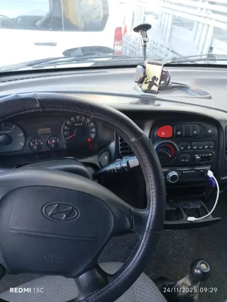 Hyundai H-1 2005