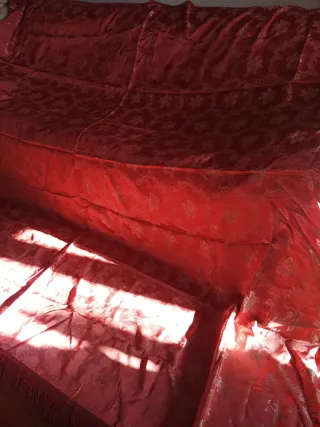 Copriletto in Seta Borgogna