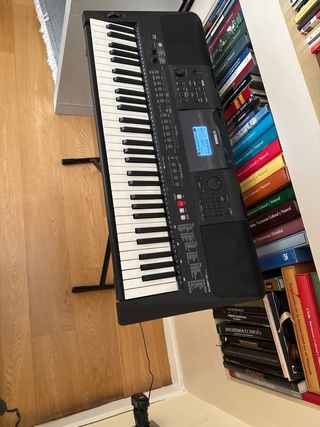 Yamaha PSR-E463 Teclado Digital
