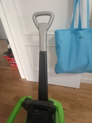 Coche para niños verde