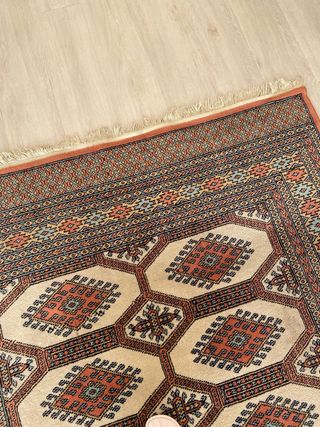 Alfombra vintage con diseño tradicional