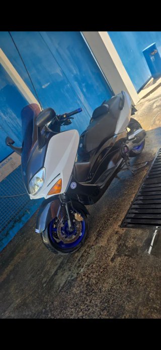 Yamaha TMAX 2005