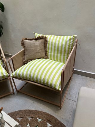 Sillón de jardín beige y verde
