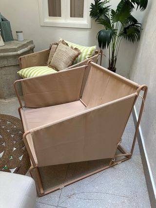 Sillón de jardín beige y verde