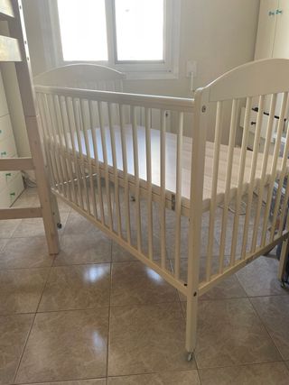 Escritorio cuna y cuna completa
