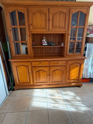 Mueble rústico madera con vitrina y cajones